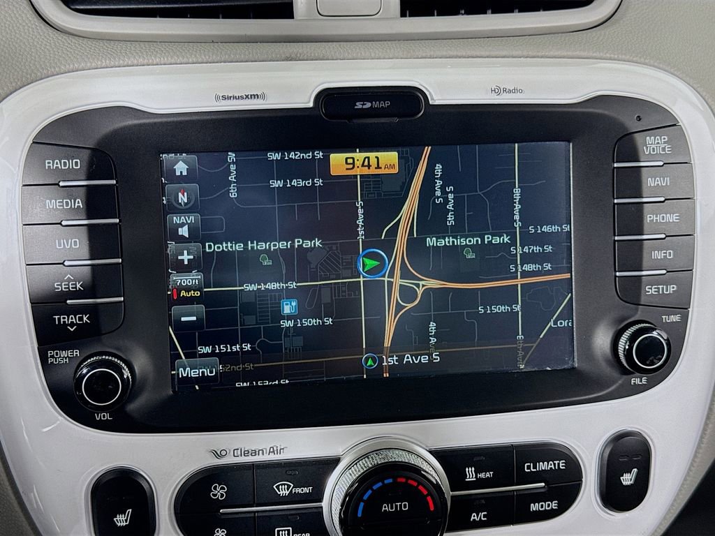 Used 2016 Kia Soul EV FWD image 36