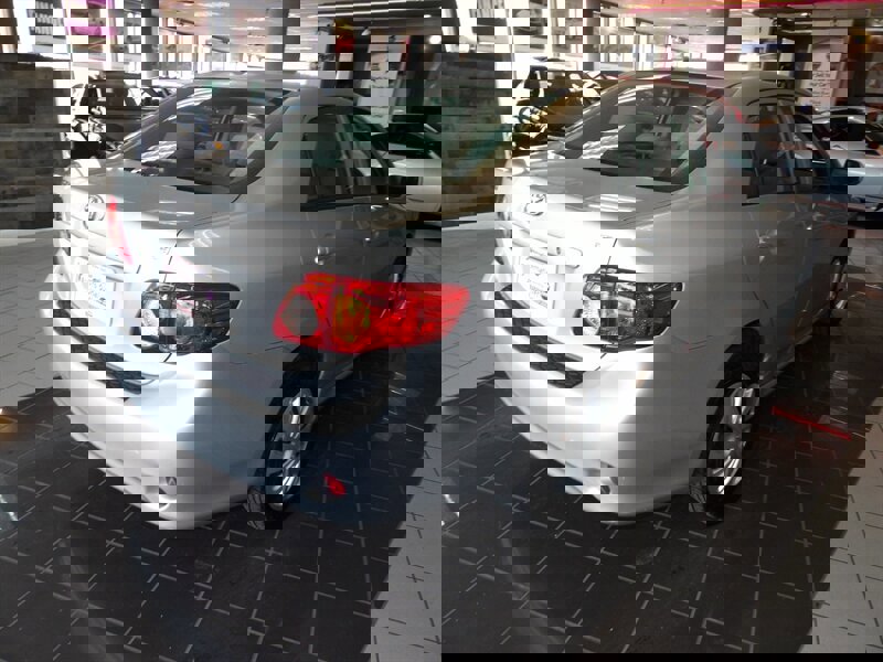 Used 2010 Toyota Corolla image 6
