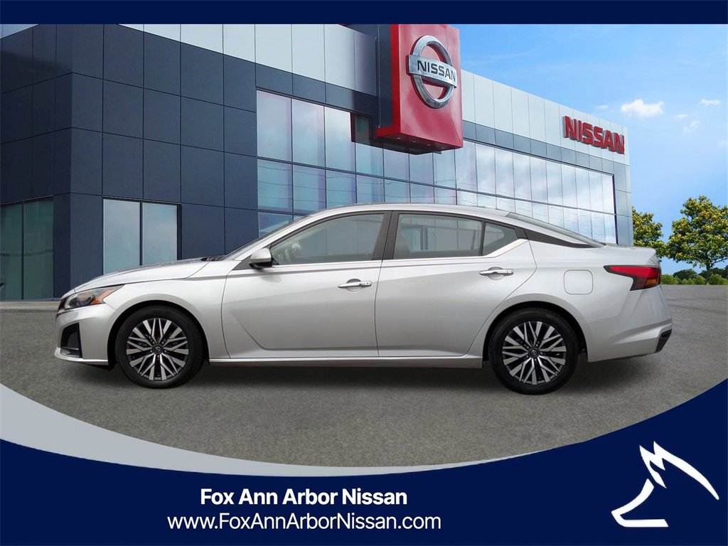 Certified 2023 Nissan Altima 2.5 SV image 2