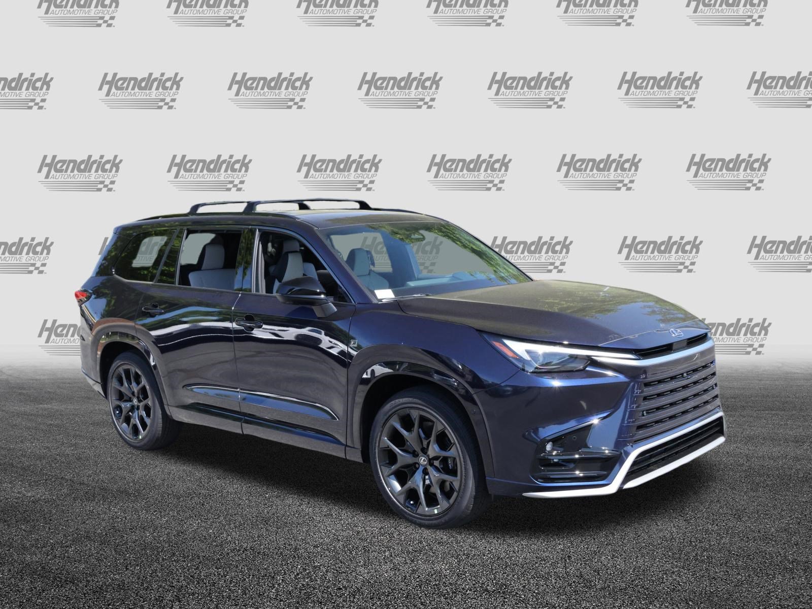 New 2026 Lexus TX 500h AWD image 2