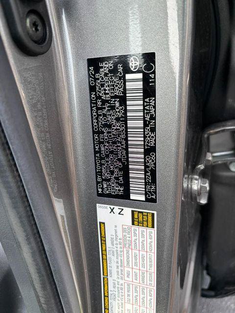 Certified 2025 Toyota Crown Platinum AWD/4WD image 16