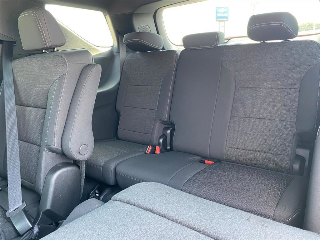 New 2026 Chevrolet Traverse LT w/ Driver Confidence Package image 21