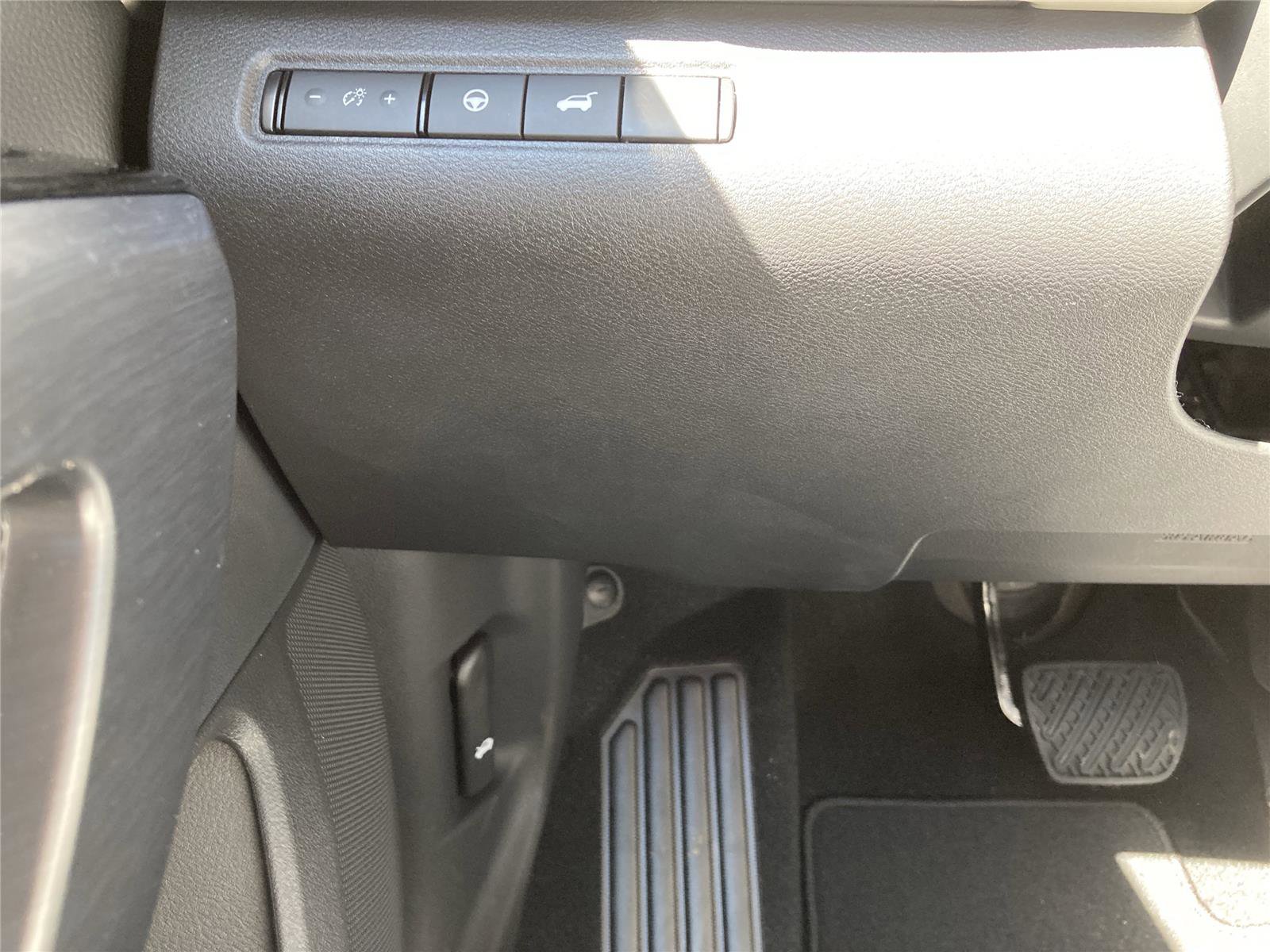 New 2026 Nissan Pathfinder SL w/ SL Premium Package image 20