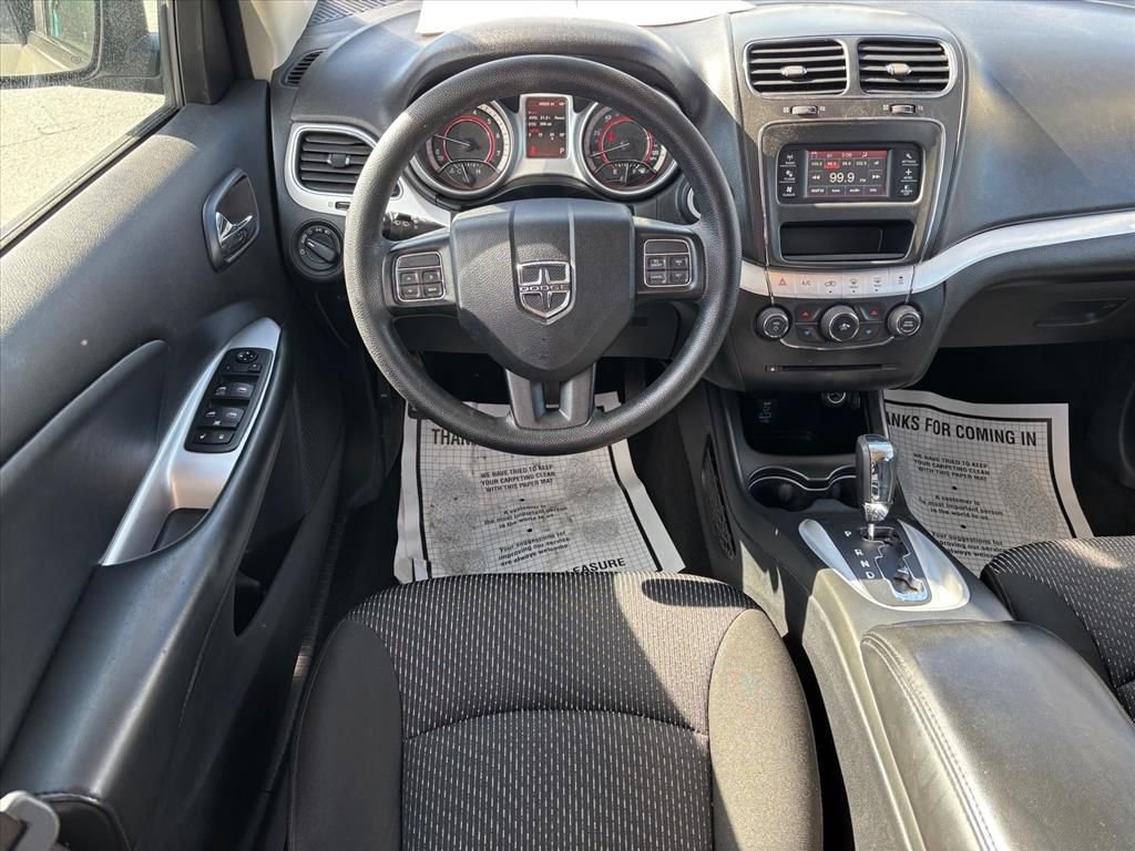 Used 2020 Dodge Journey SE w/ Blacktop Package image 3