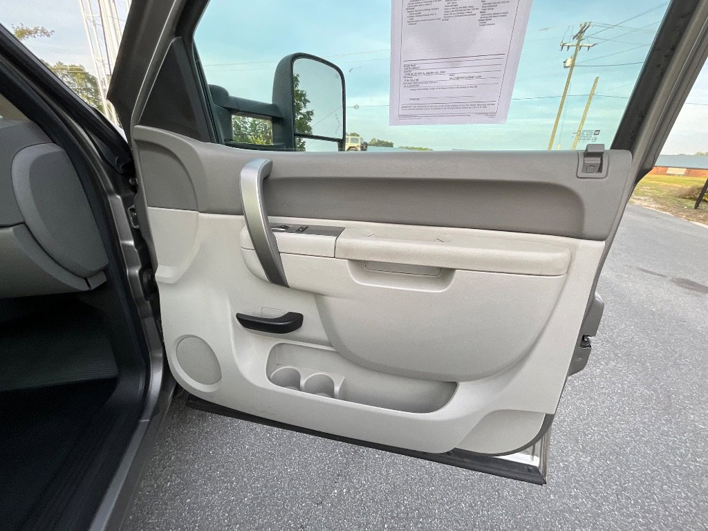 Used 2013 Chevrolet Silverado 1500 W/T w/ LS Package image 17