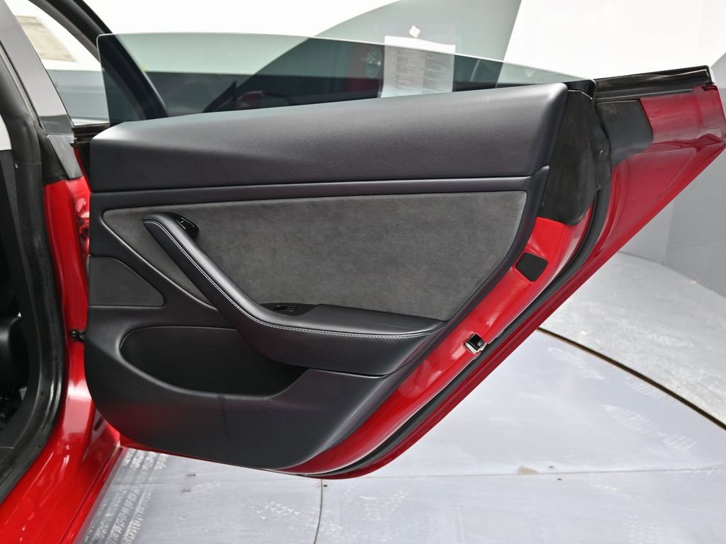 Used 2020 Tesla Model 3 Long Range image 40