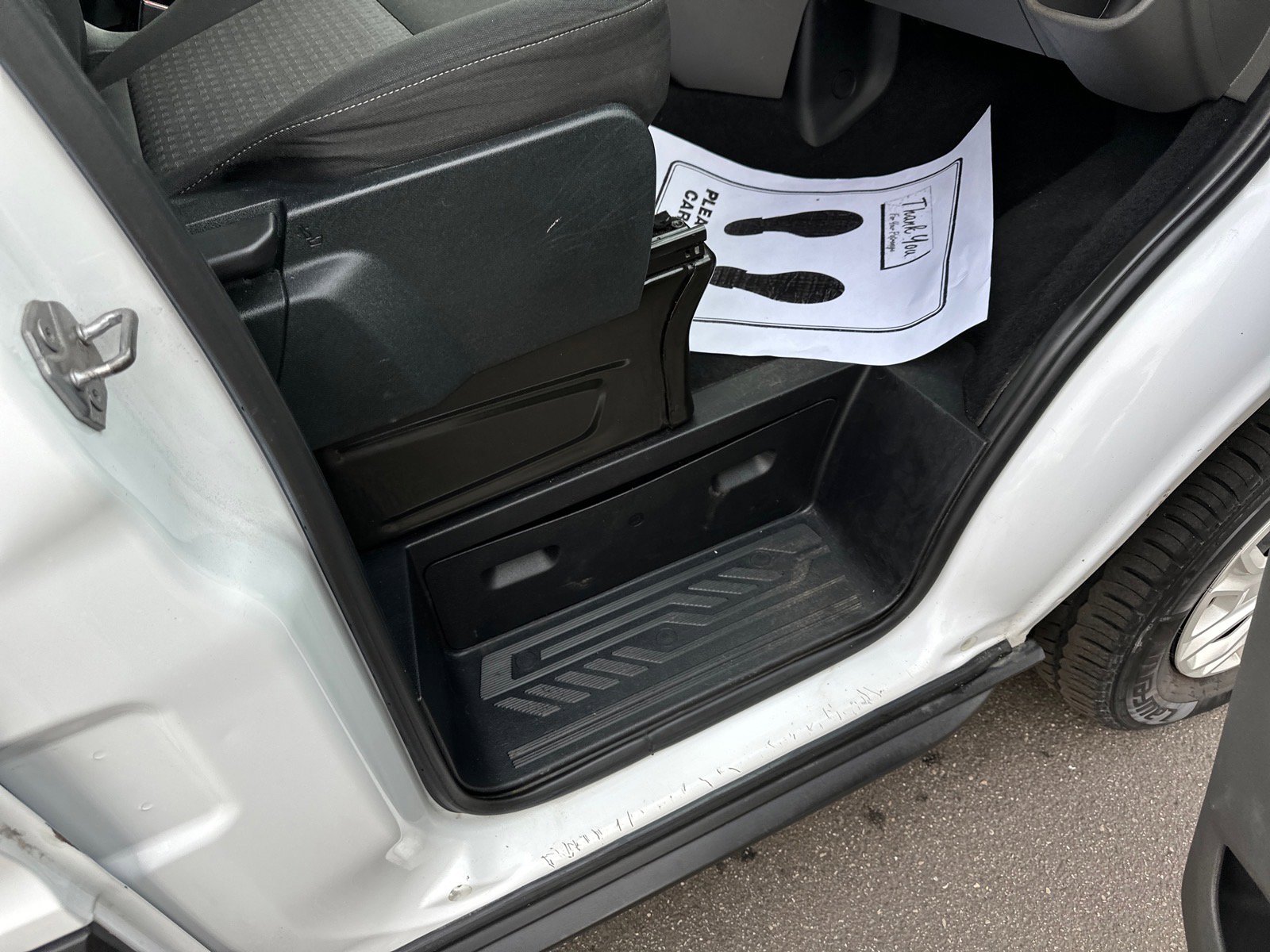 Used 2023 Ford Transit 350 XLT image 21