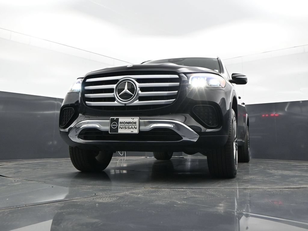 Used 2025 Mercedes-Benz GLS 450 4MATIC image 26