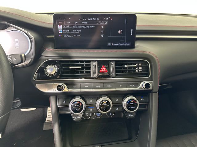 Used 2023 Genesis G70 2.0T w/ Sport Prestige Package image 21