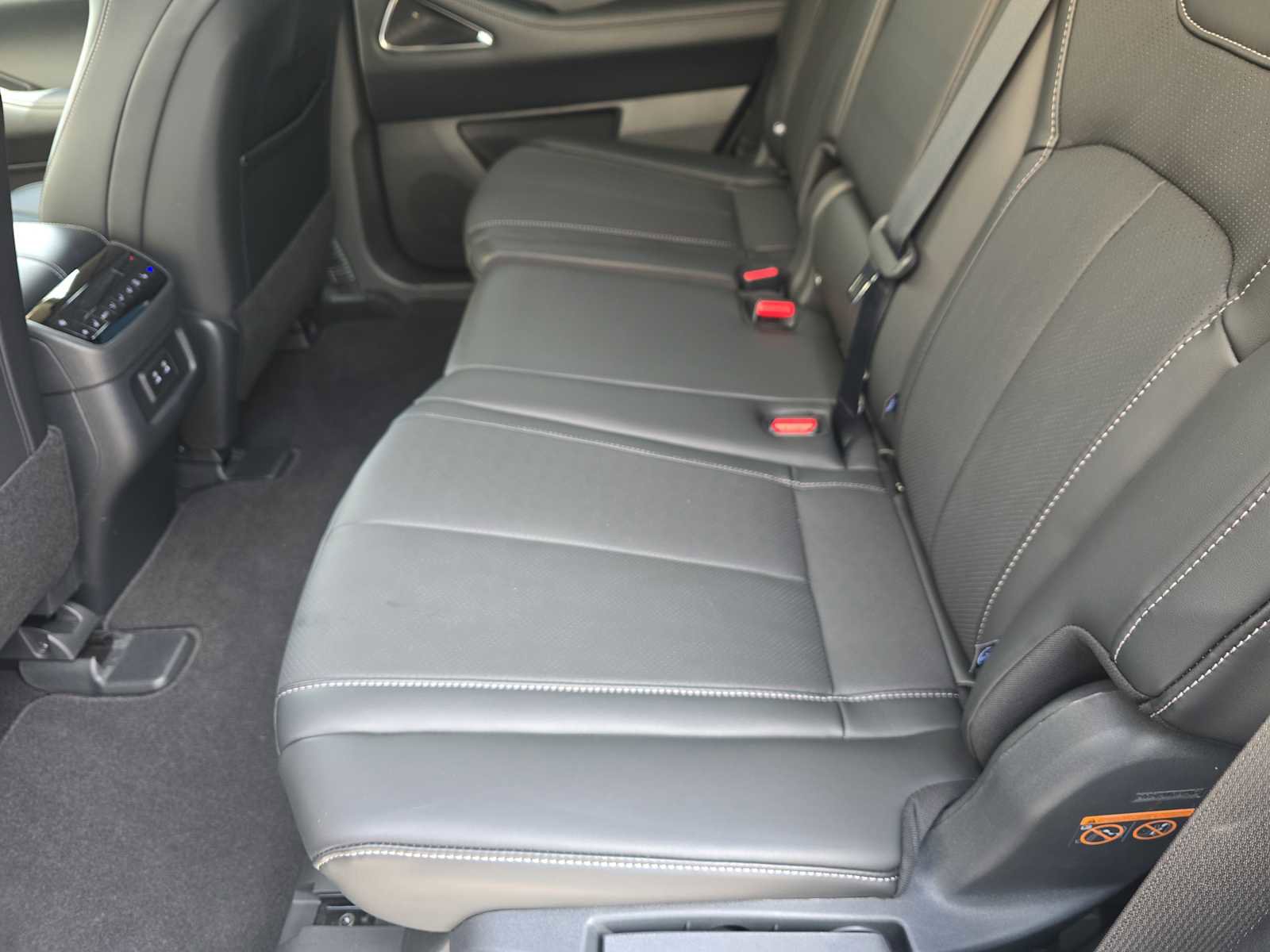 Certified 2026 INFINITI QX60 Luxe w/ Cargo Package image 14