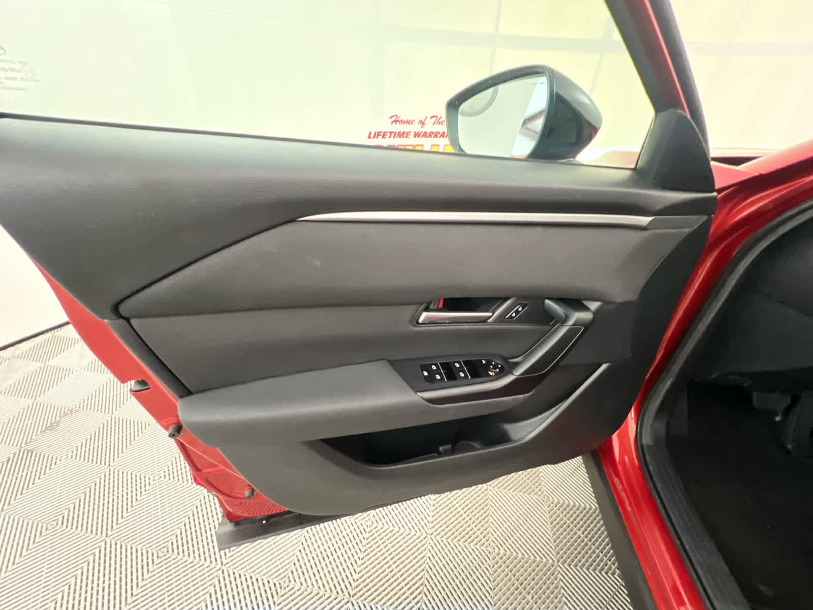 Certified 2025 MAZDA CX-50 AWD 2.5 S w/ Weather Package image 22