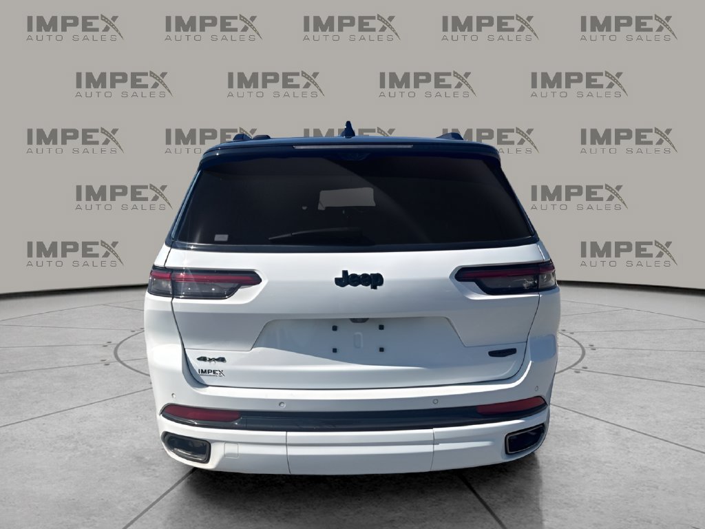 Used 2025 Jeep Grand Cherokee L Summit AWD/4WD image 4