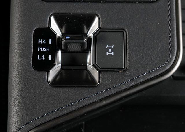 Used 2025 Lexus GX 550 550 Luxury+ w/ Accessory Package (2T) image 14