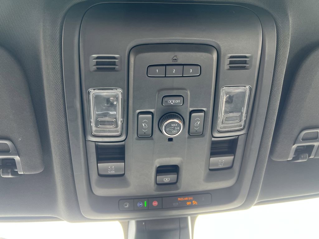 Certified 2021 Chevrolet Tahoe Premier w/ Premium Package AWD/4WD image 29