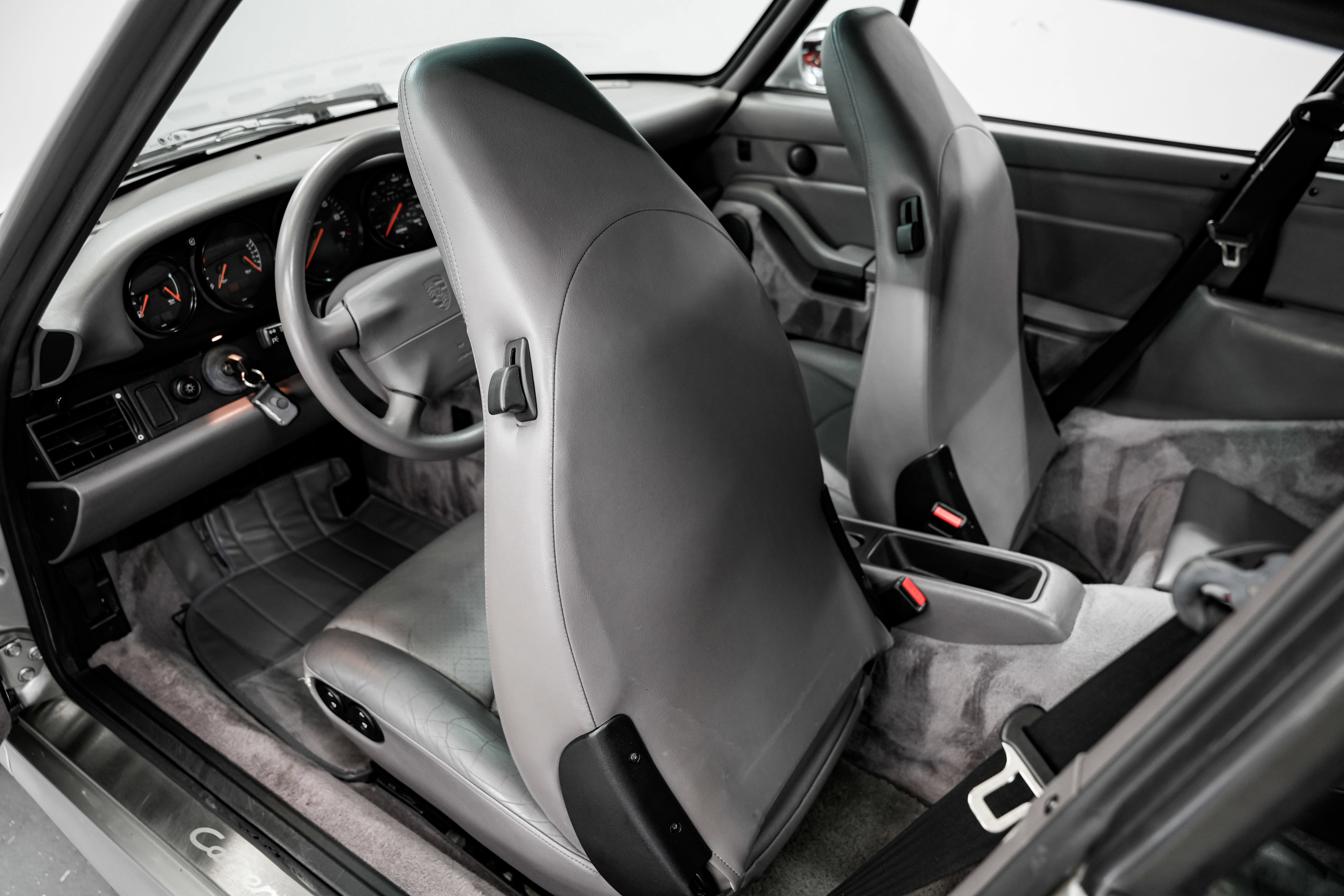Used 1997 Porsche 911 Carrera 4S AWD/4WD image 22