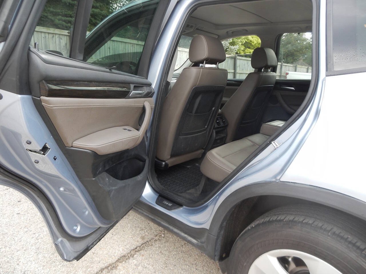 Used 2011 BMW X3 xDrive28i AWD/4WD image 30