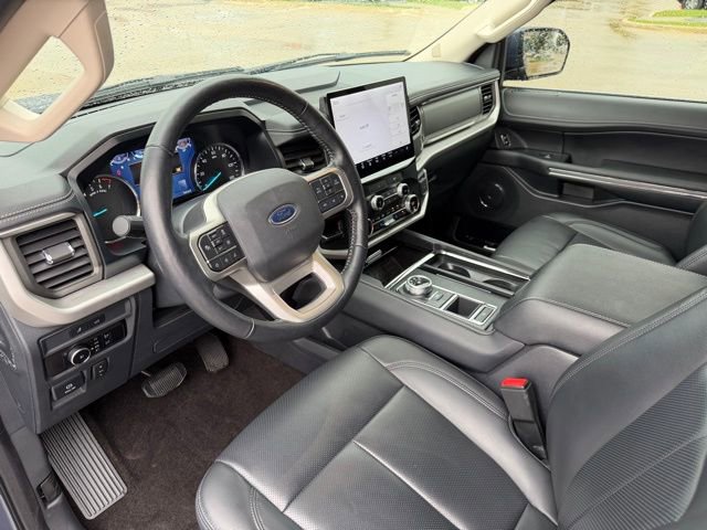 Used 2023 Ford Expedition XLT RWD image 11