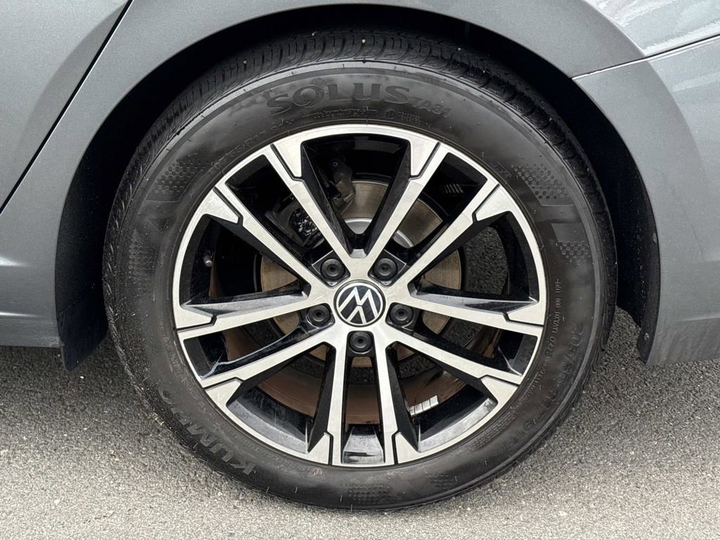 Used 2023 Volkswagen Jetta Sport FWD image 8