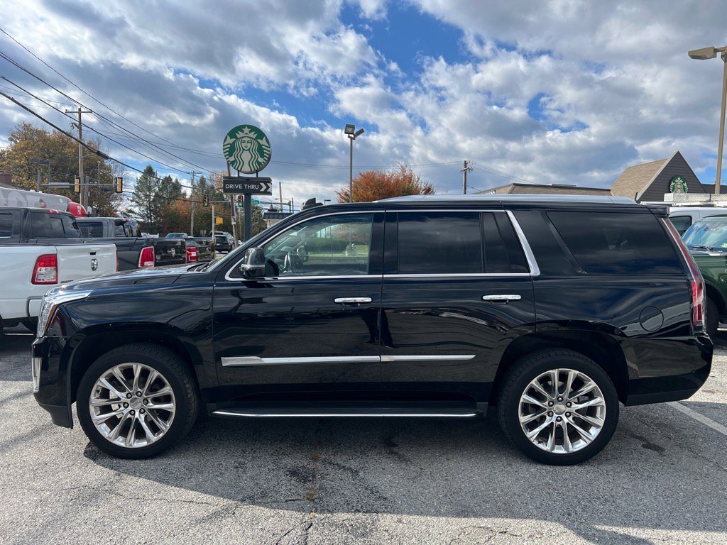Used 2020 Cadillac Escalade Luxury image 8