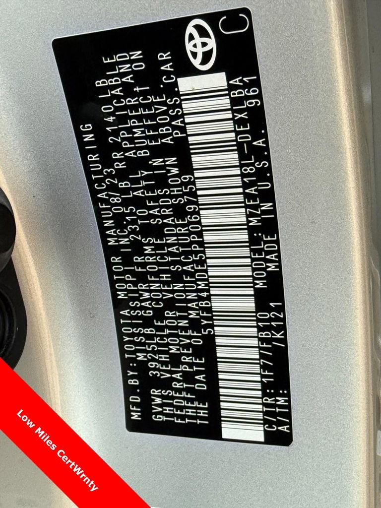 Used 2023 Toyota Corolla LE image 31