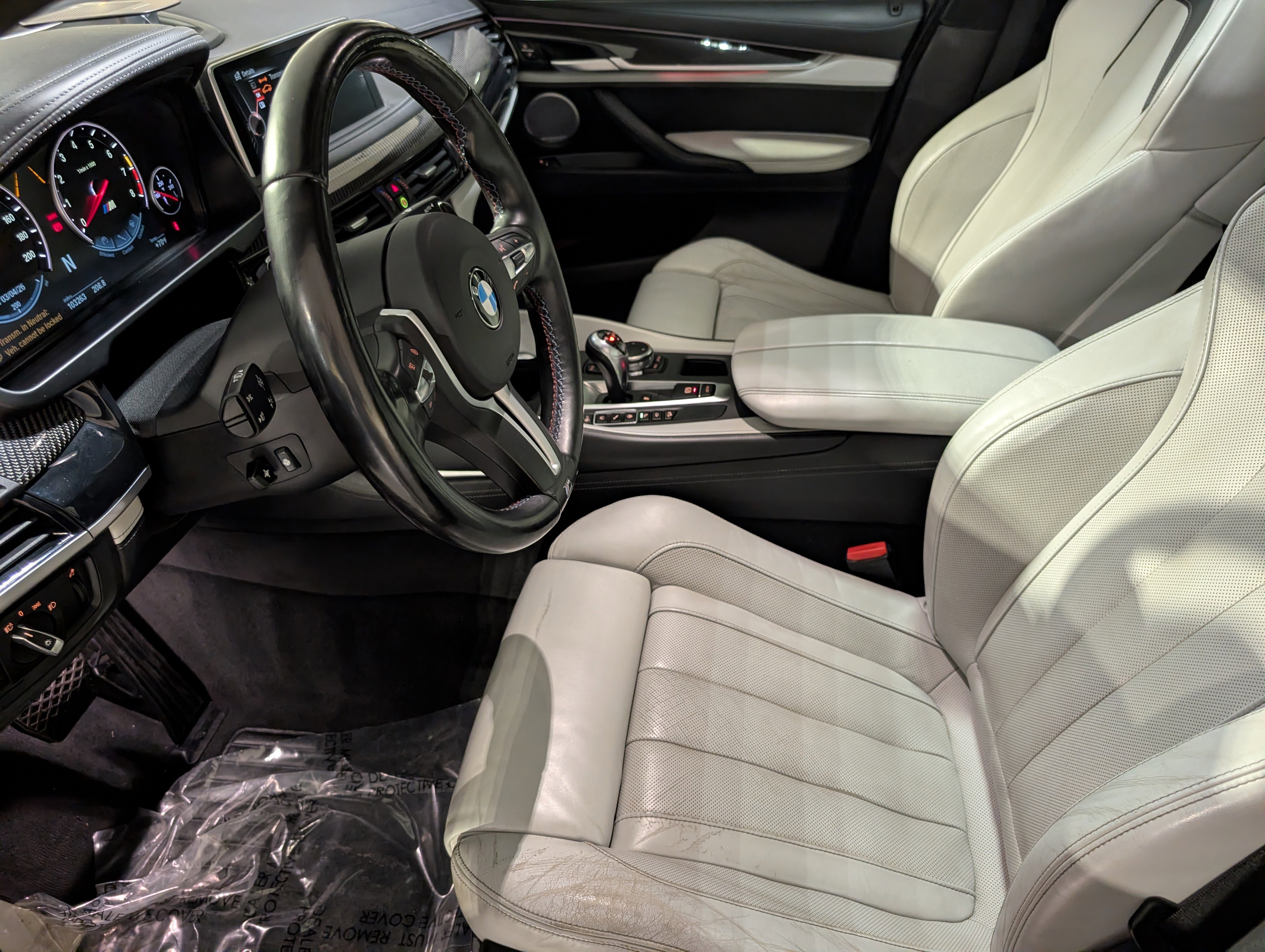 Used 2015 BMW X6 M image 5