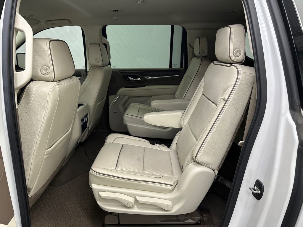 Used 2021 GMC Yukon XL Denali image 23