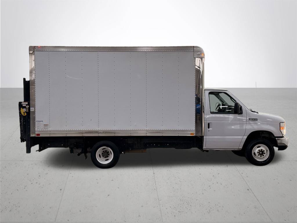 Used 2016 Ford E-450 and Econoline 450 Super Duty w/ Power Windows & Locks Group RWD image 8