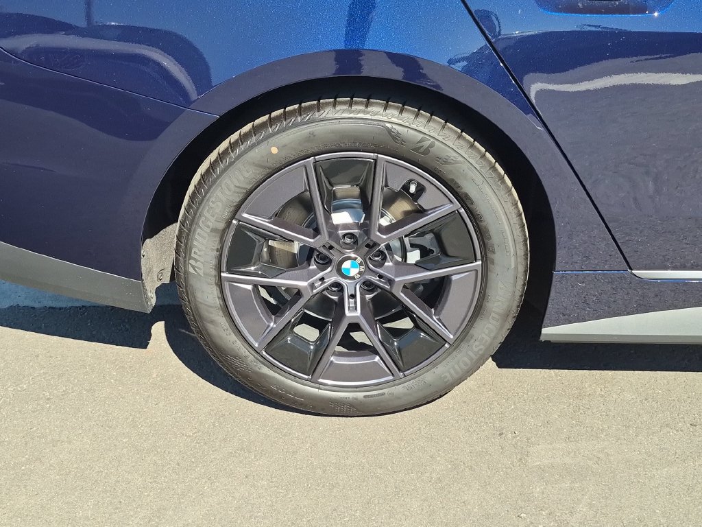 New 2026 BMW i4 eDrive40 w/ Premium Package RWD image 29