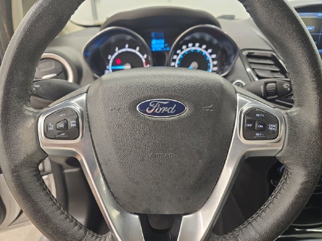 Used 2014 Ford Fiesta Titanium FWD image 29