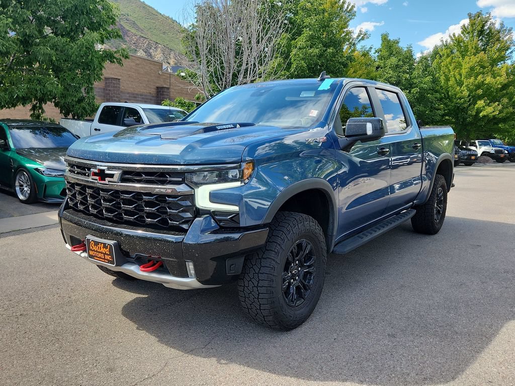 Used 2024 Chevrolet Silverado 1500 ZR2 w/ Technology Package AWD/4WD image 4