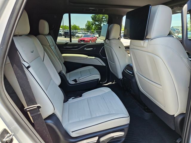 Used 2024 Cadillac Escalade Sport w/ LPO, ONYX Package AWD/4WD image 19