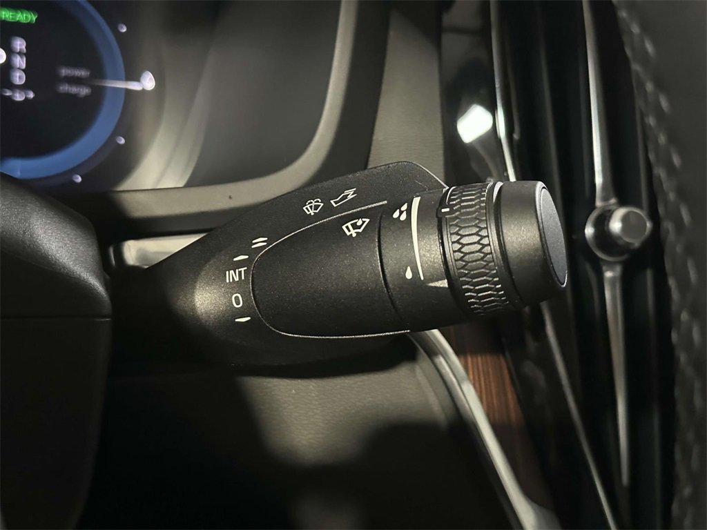 Used 2024 Volvo S60 T8 Plus image 24