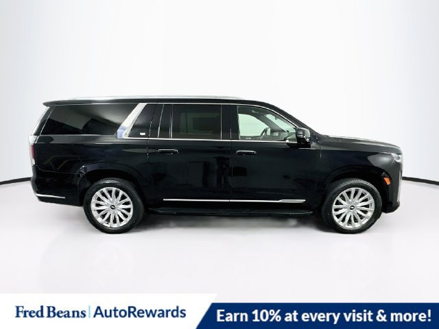 Used 2024 Cadillac Escalade ESV Luxury AWD/4WD image 10