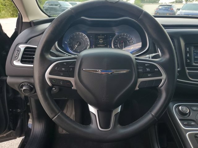 Used 2015 Chrysler 200 Limited w/ Convenience Group FWD image 19