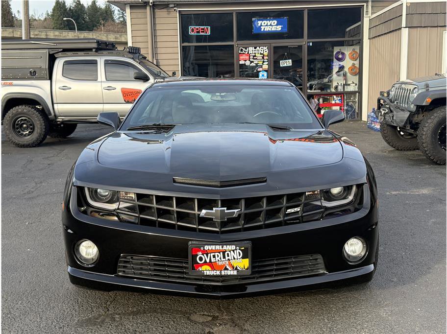 Used 2013 Chevrolet Camaro SS image 2