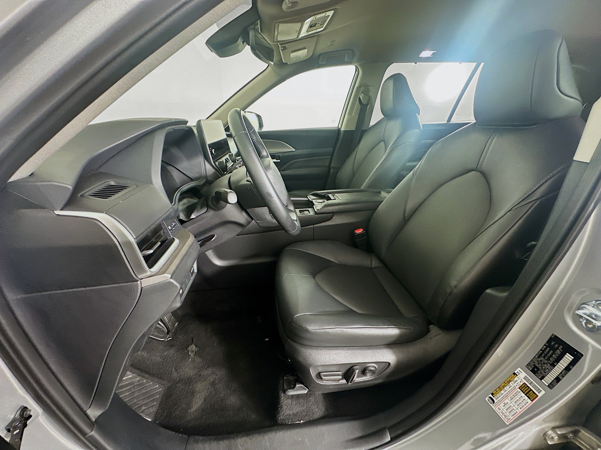 Used 2025 Toyota Grand Highlander FWD image 13