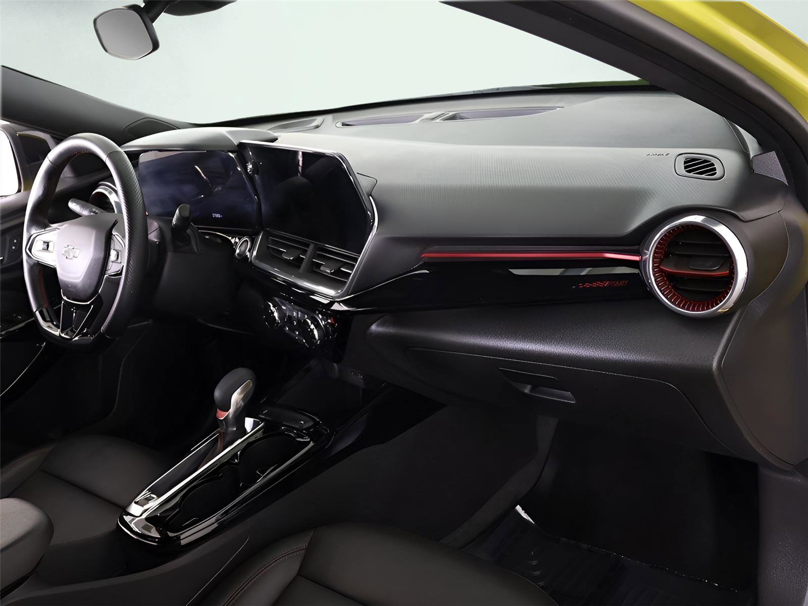 Used 2024 Chevrolet Trax RS image 25