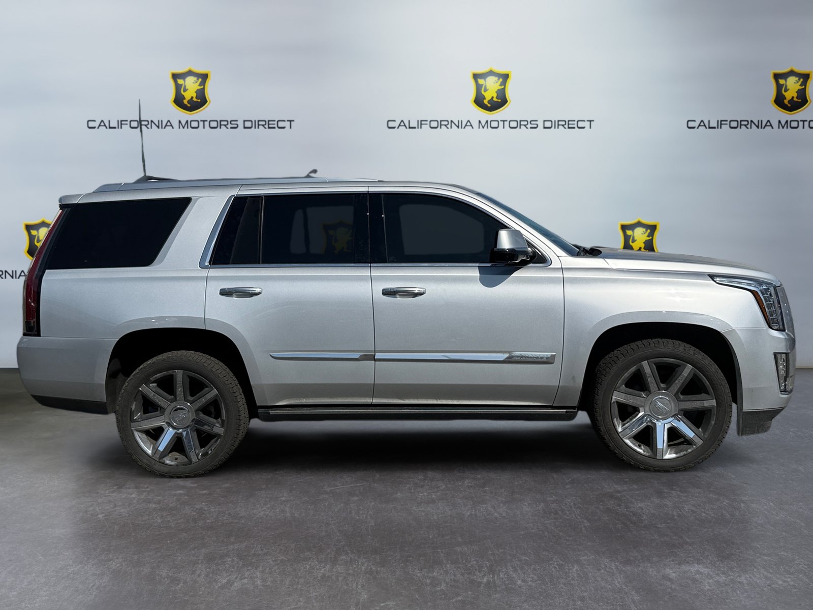 Used 2016 Cadillac Escalade Premium AWD/4WD image 6