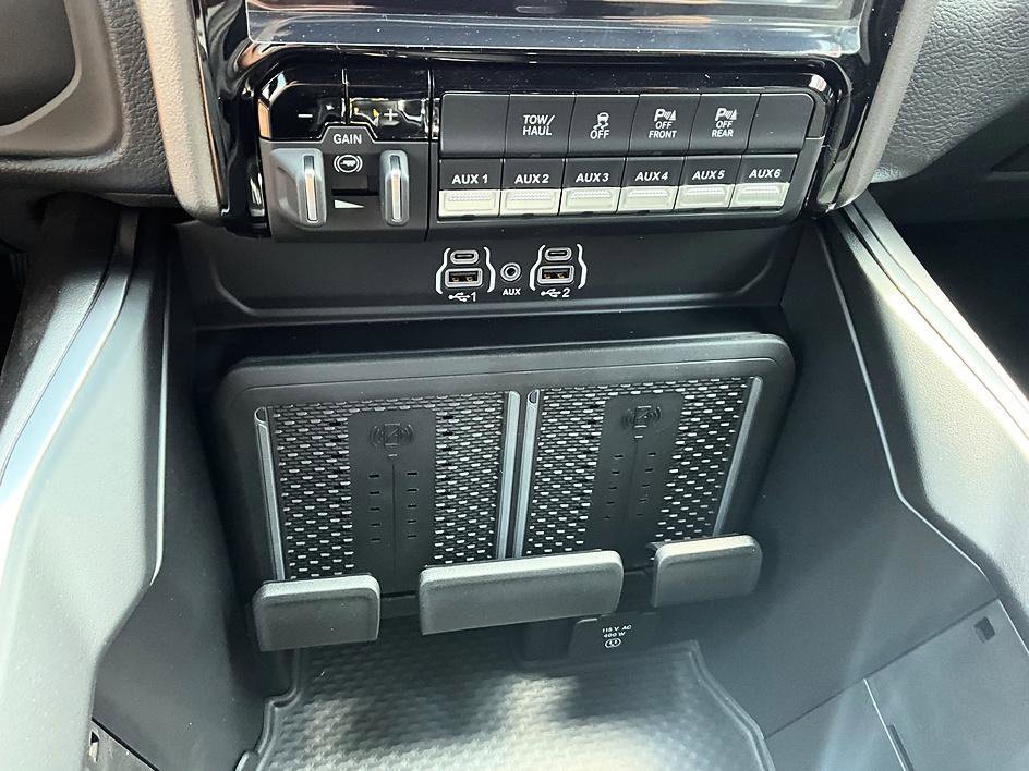 New 2026 RAM 2500 Big Horn AWD/4WD image 24