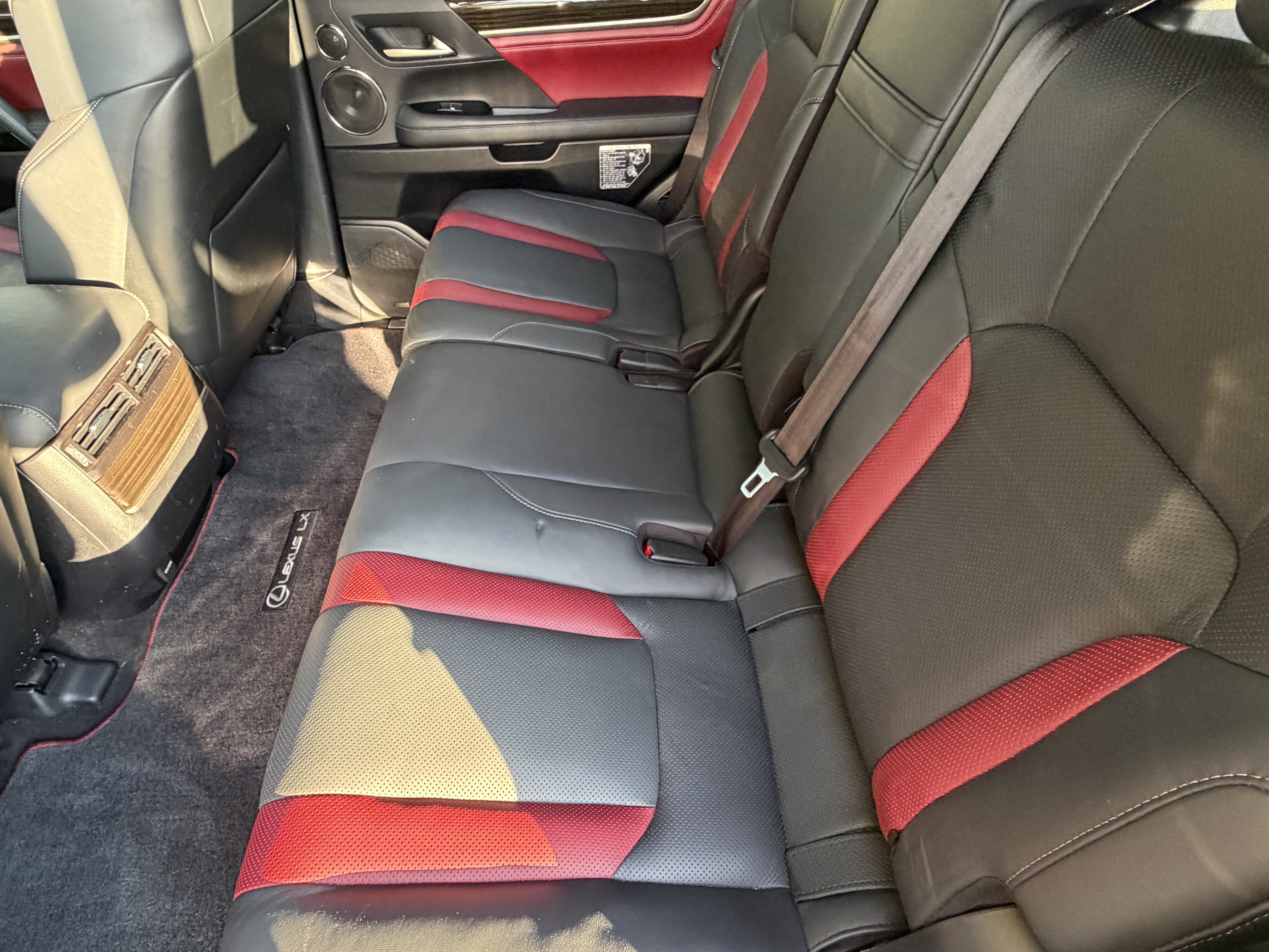 Used 2021 Lexus LX 570 4WD w/ Inspiration Series #2 image 31
