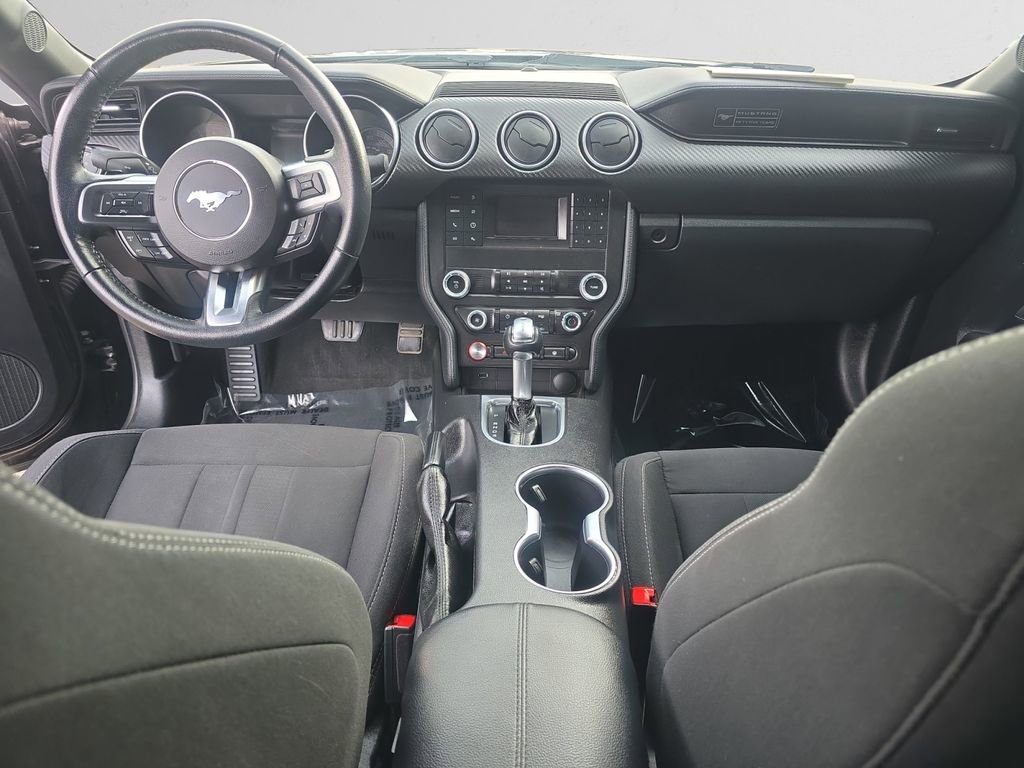 Used 2020 Ford Mustang Coupe image 11