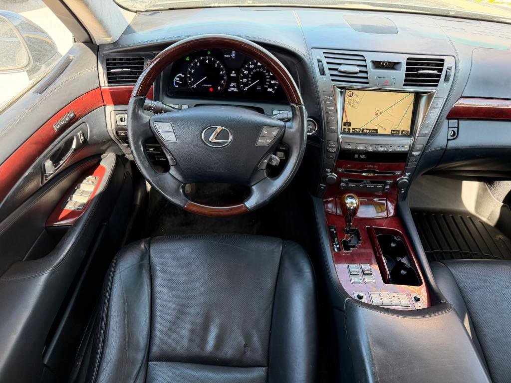 Used 2008 Lexus LS 600h L image 4