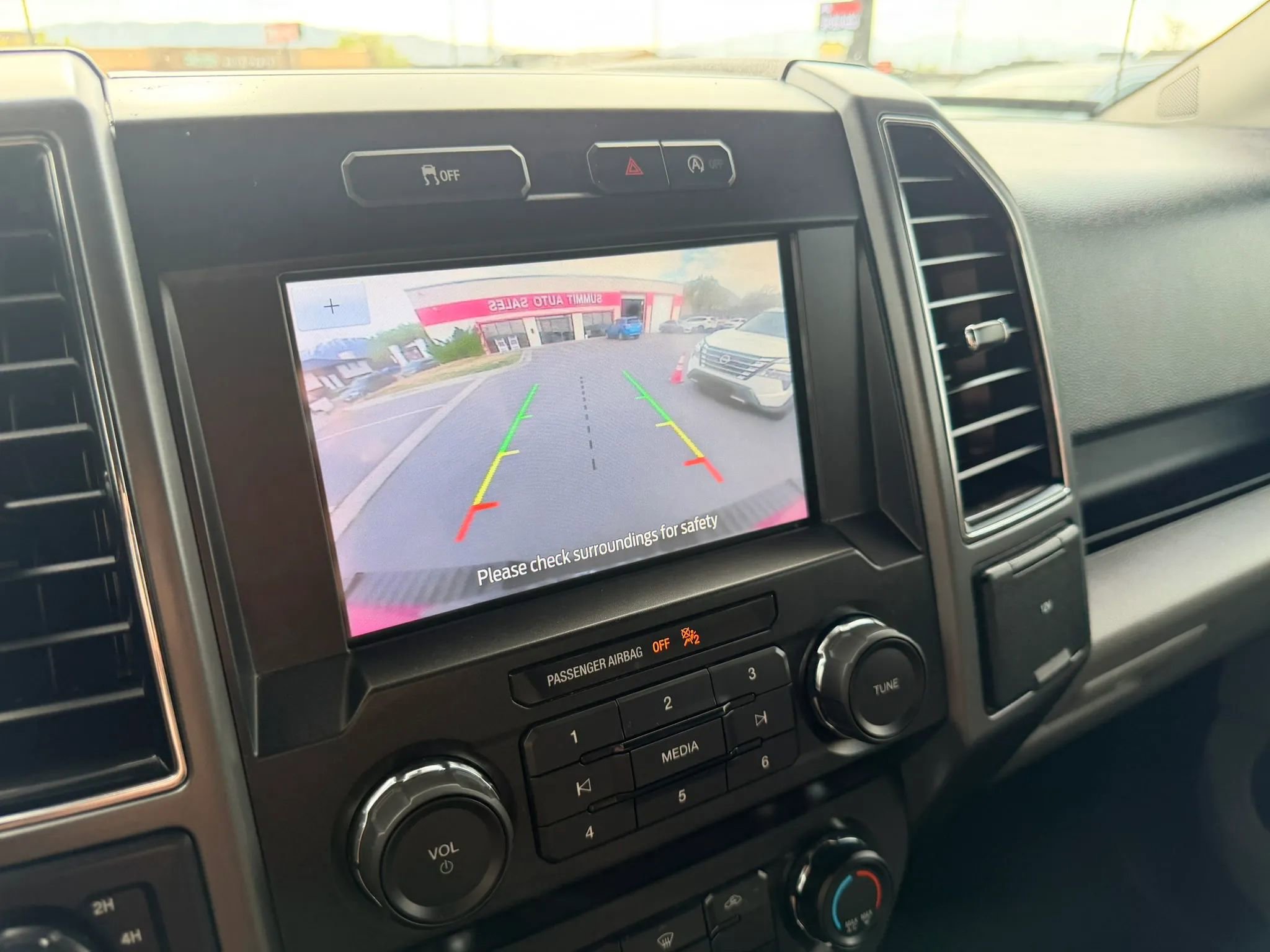 Used 2020 Ford F150 XLT image 21