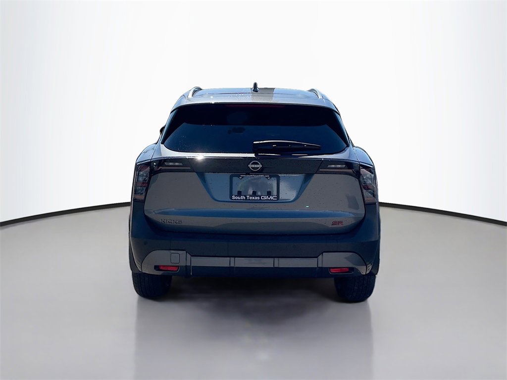 Used 2025 Nissan Kicks SR image 6