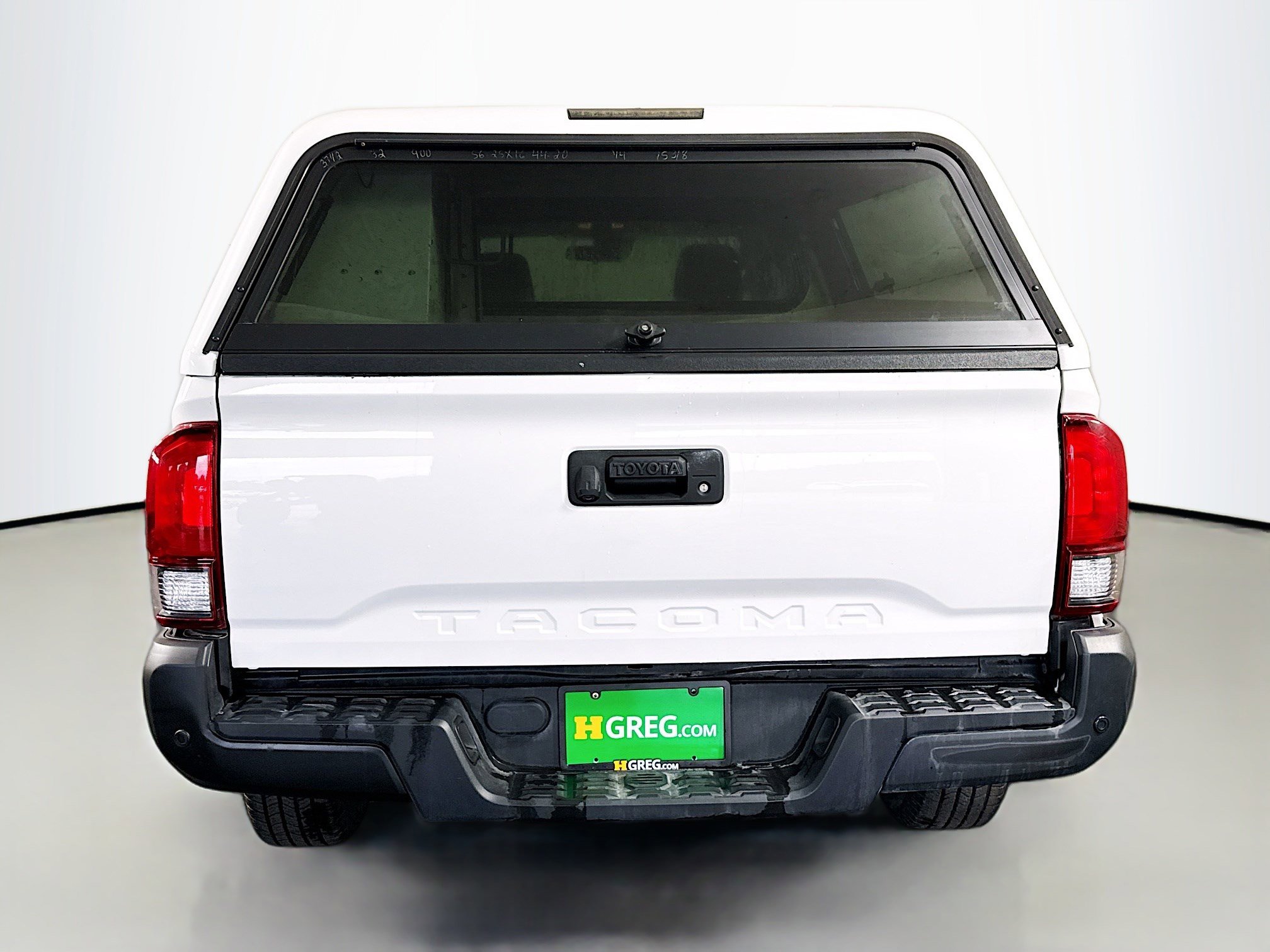 Used 2022 Toyota Tacoma SR image 8