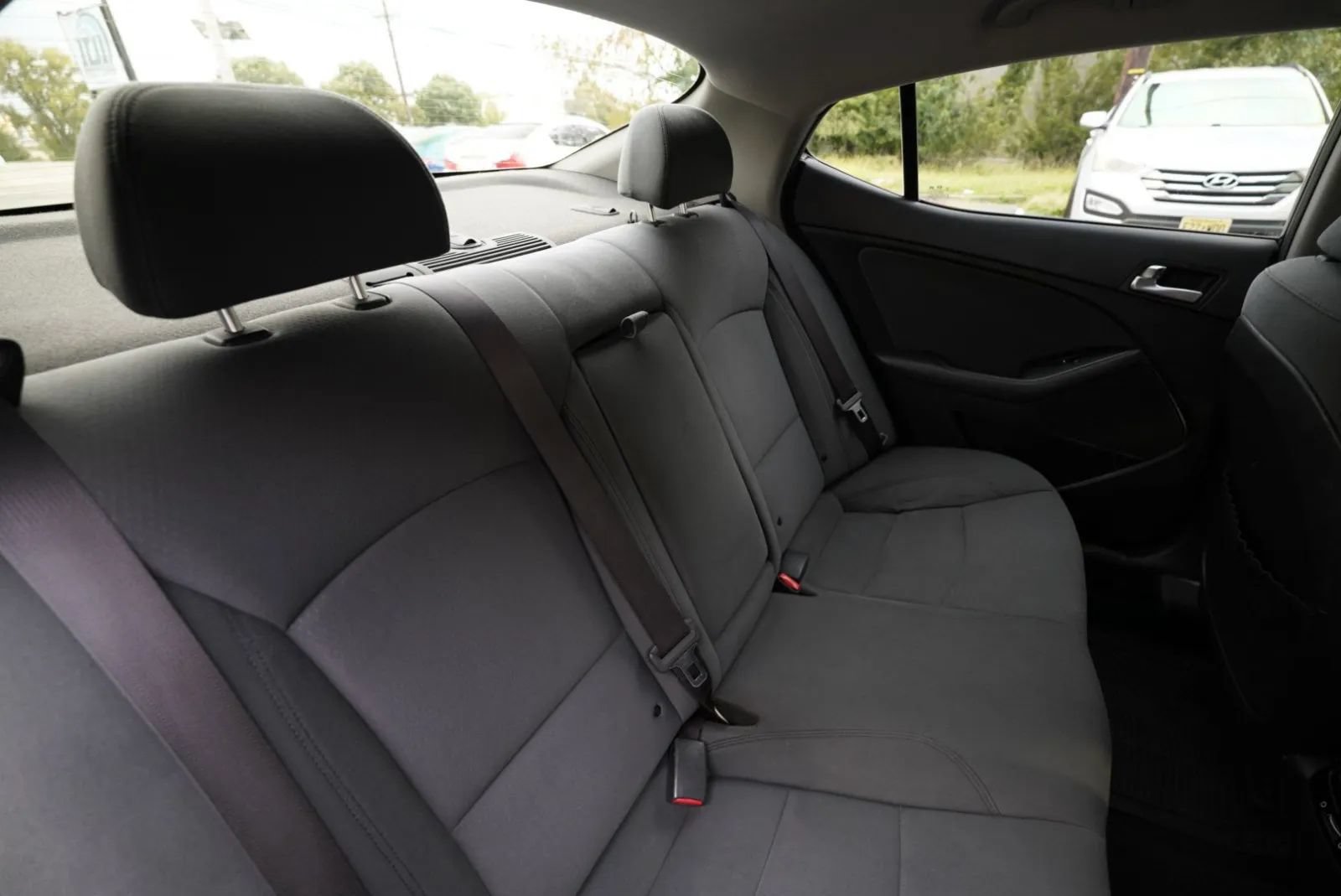 Used 2015 Kia Optima LX w/ Hybrid Convenience Package FWD image 29