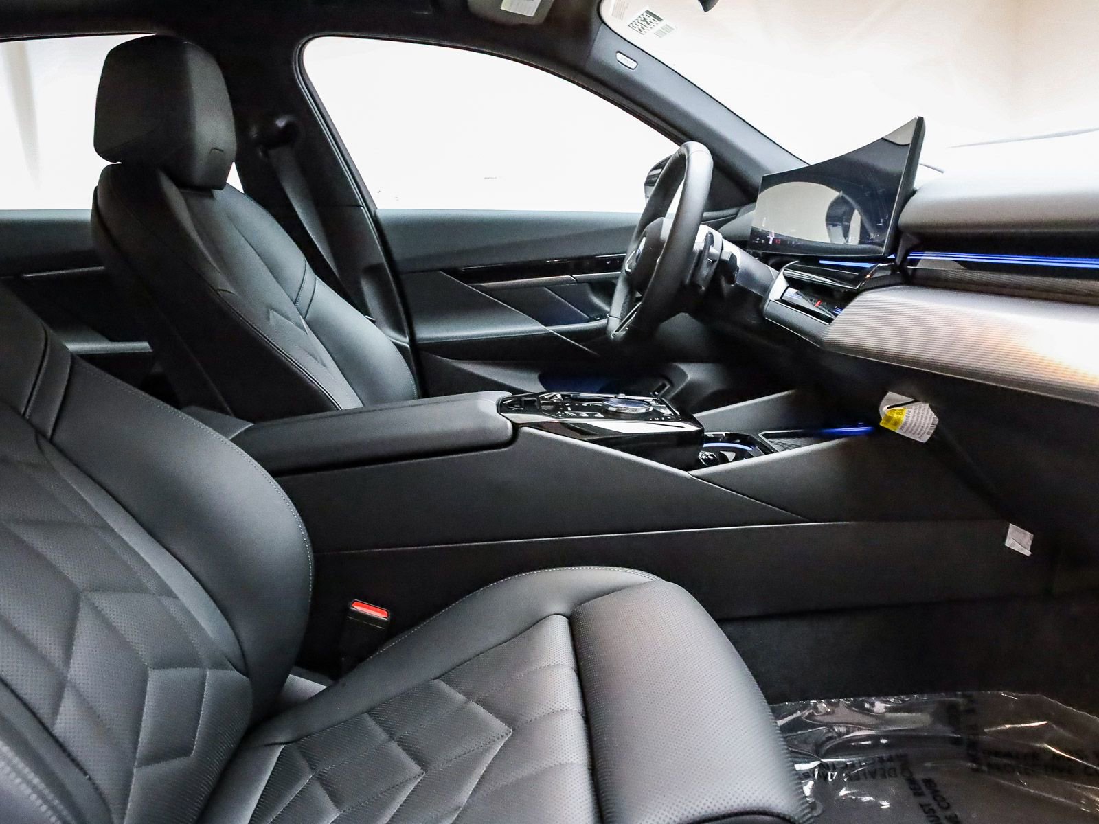 Used 2026 BMW 530i w/ M Sport Package image 17