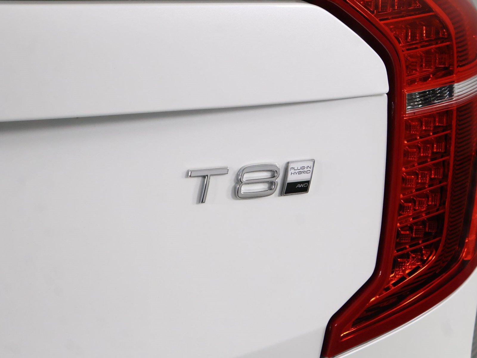 Certified 2025 Volvo XC90 T8 Plus w/ Protection Package Premier AWD/4WD image 20