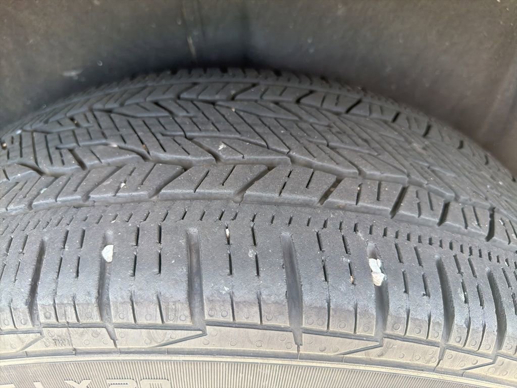 Used 2023 Chevrolet Traverse RS FWD image 7