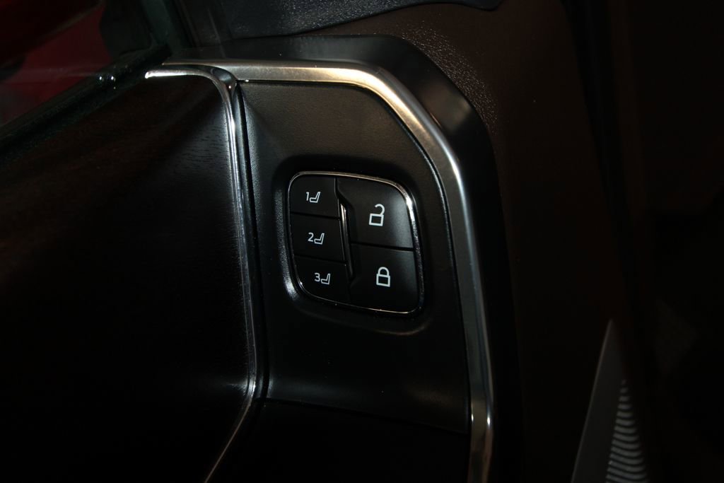 Used 2025 Ford F150 King Ranch w/ FX4 Off-Road Package AWD/4WD image 10
